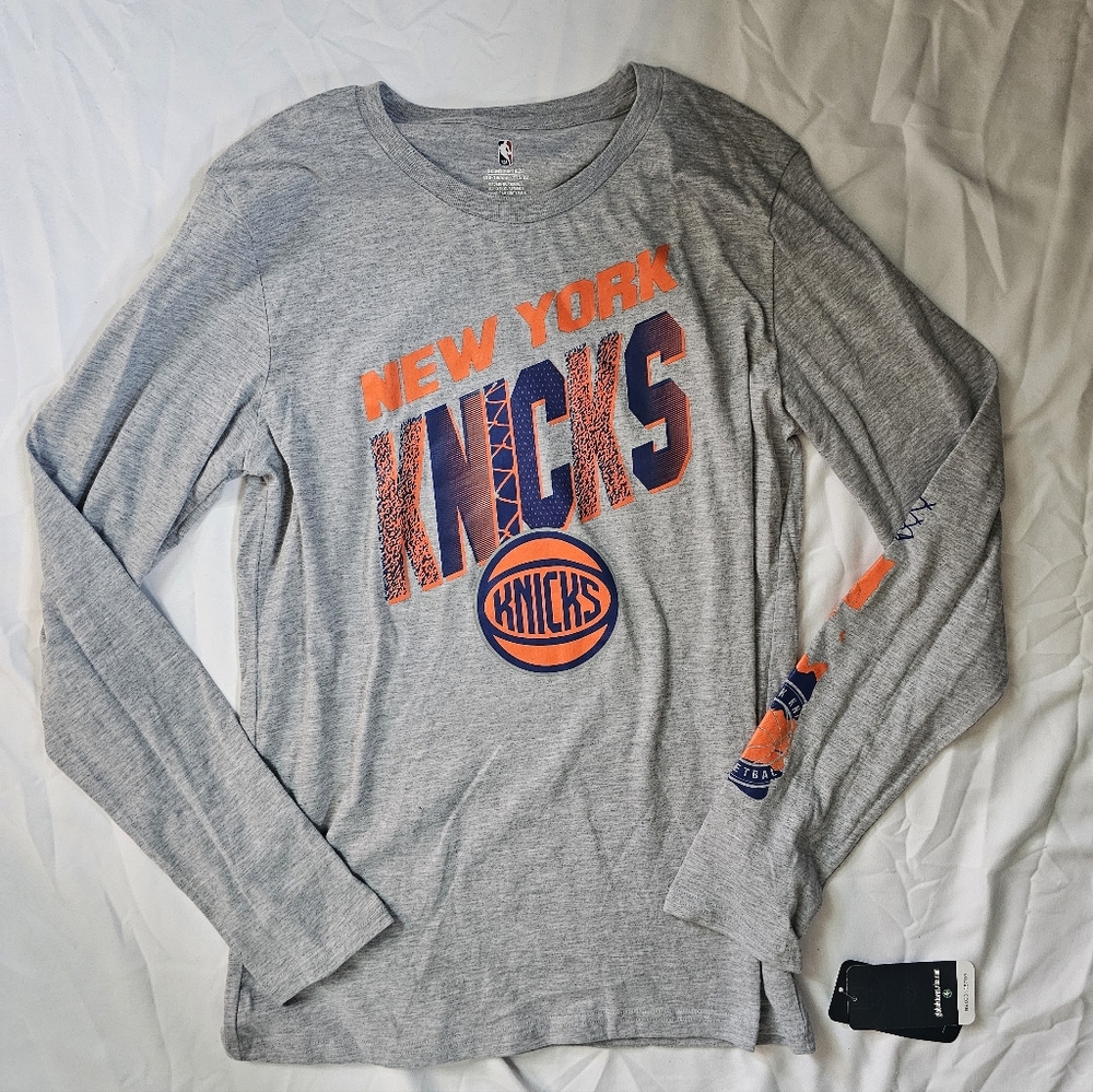 New York Knicks Long-Sleeve Gray Tee- Youth XL- NWT
